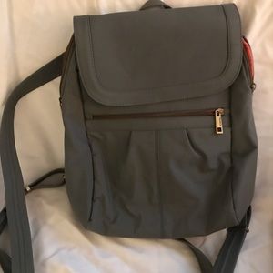 Travelon slim backpack